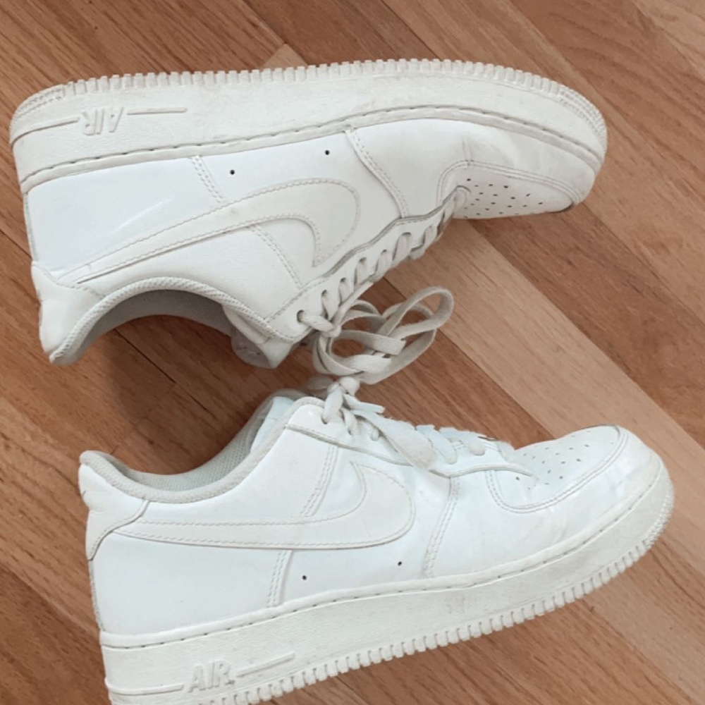 White Nike airforce 1s